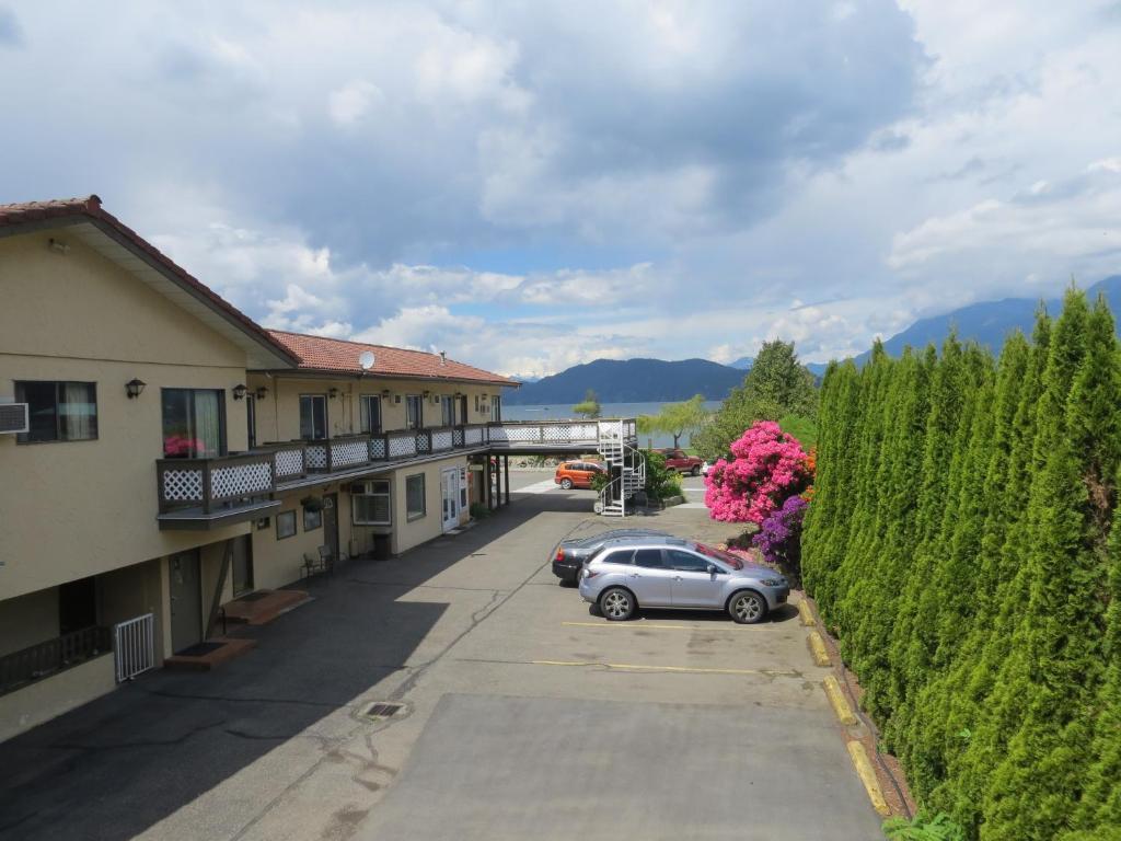 Harrison Village Motel Harrison Hot Springs Ngoại thất bức ảnh