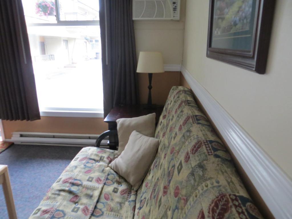 Harrison Village Motel Harrison Hot Springs Phòng bức ảnh