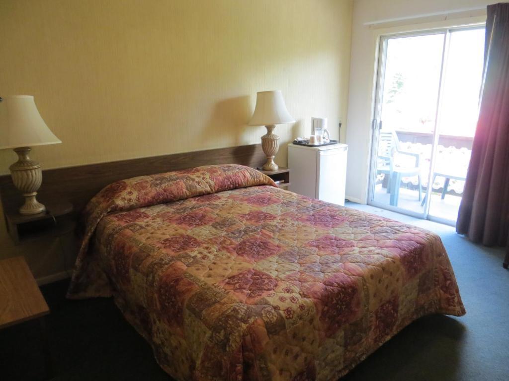 Harrison Village Motel Harrison Hot Springs Phòng bức ảnh